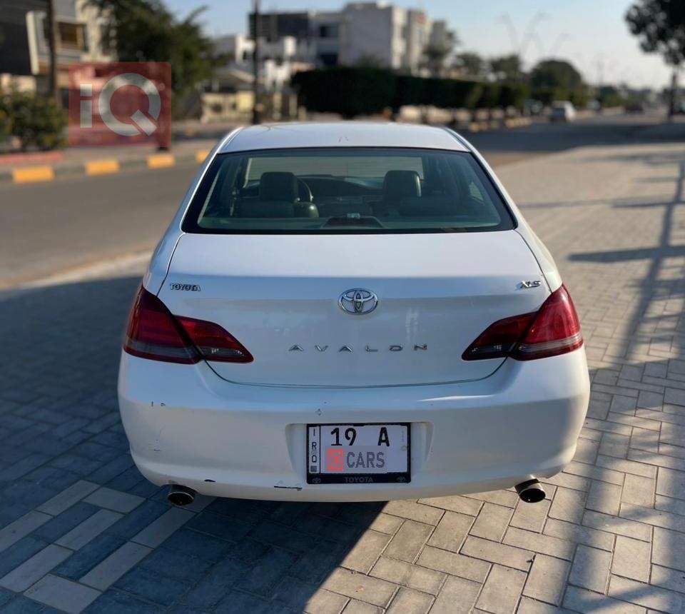 تويوتا أفالون